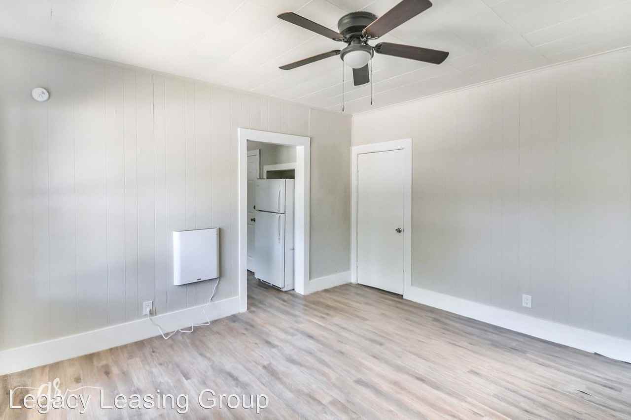 1502 State St - Photo 3 of 12