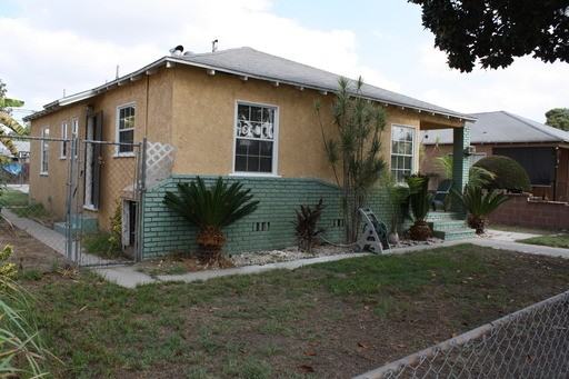 1081 E 70th St - Photo 2 of 24