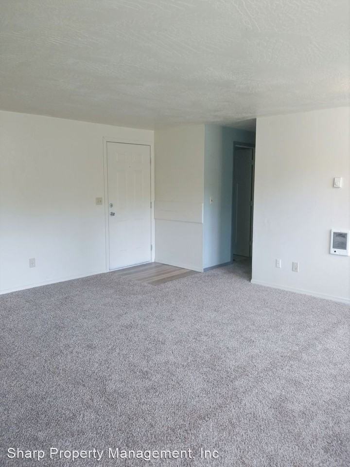 2242 42nd Ave - Photo 3 of 18