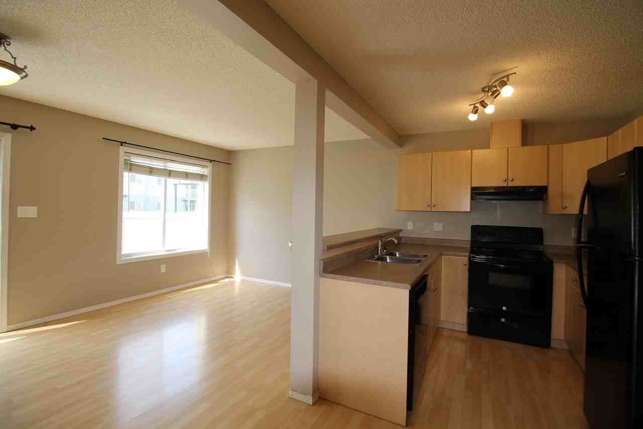 13856 37 St Nw - Photo 2 of 13