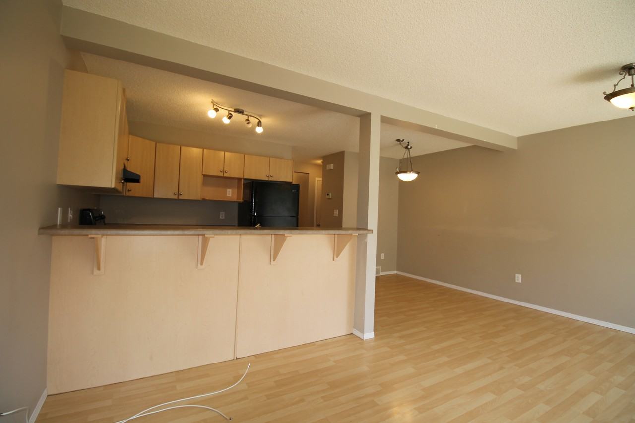 13856 37 St Nw - Photo 3 of 13