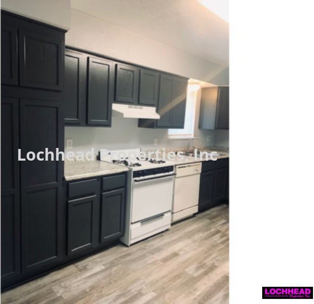 2008 Sycamore Dr - Photo 3 of 9