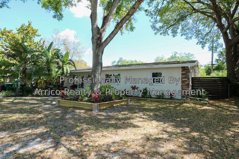 4604 S Renellie Dr - Photo 3 of 25