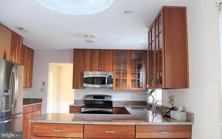 17247 Sandy Knoll Dr - Photo 3 of 19