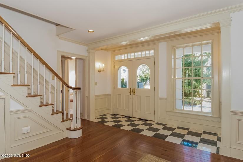 190 Lake Ave - Photo 3 of 27