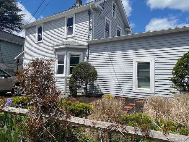 2 Franklin Ave - Photo 2 of 14