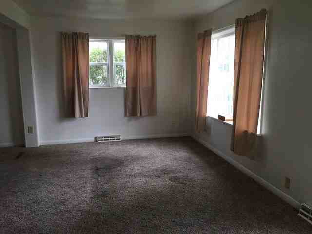 226 Stiles St - Photo 2 of 10