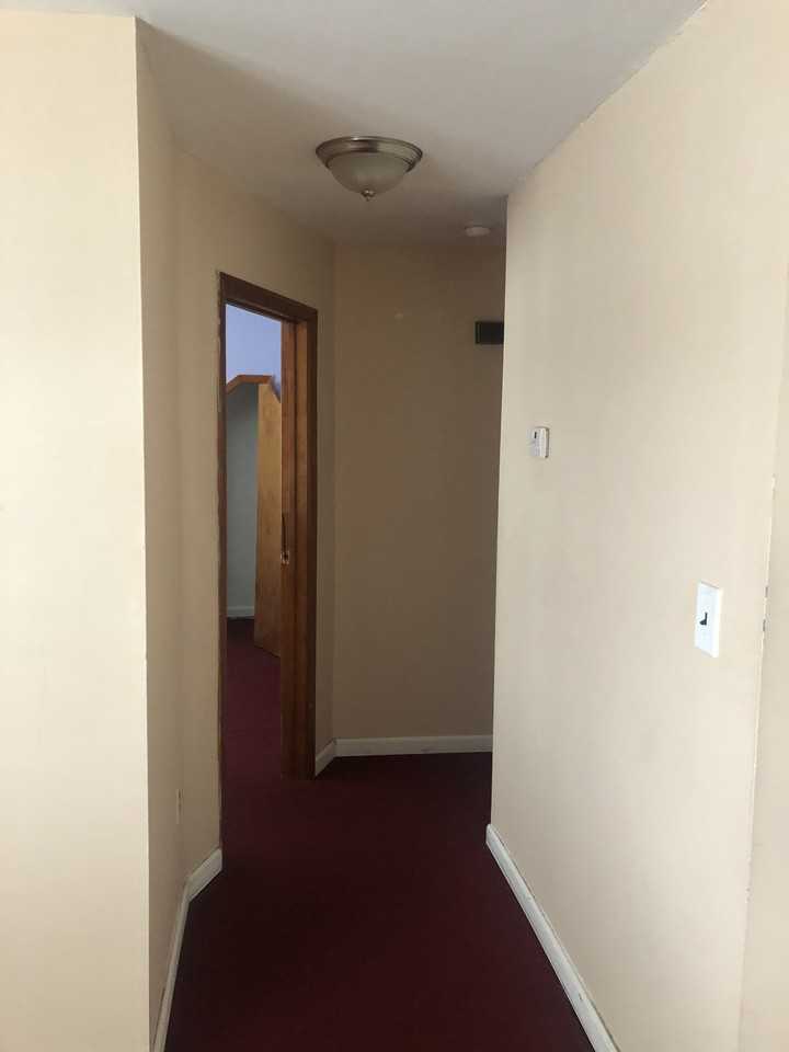 76 43 270th St #2 - Photo 3 of 16