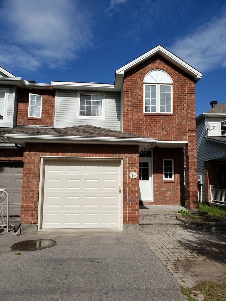 Kettleby Street, Ottawa, ONTARIO K2K 3C4 Room for 650/month Zumper