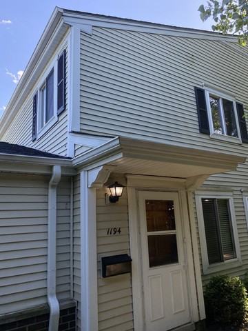 1194 Cove Dr - Photo 2 of 16