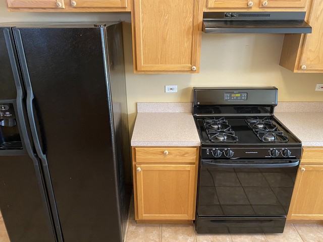 16663 S Windsor Ln - Photo 2 of 18