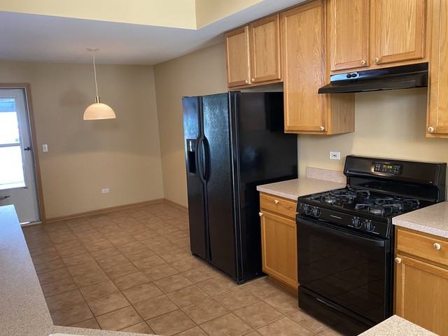 16663 S Windsor Ln - Photo 3 of 18