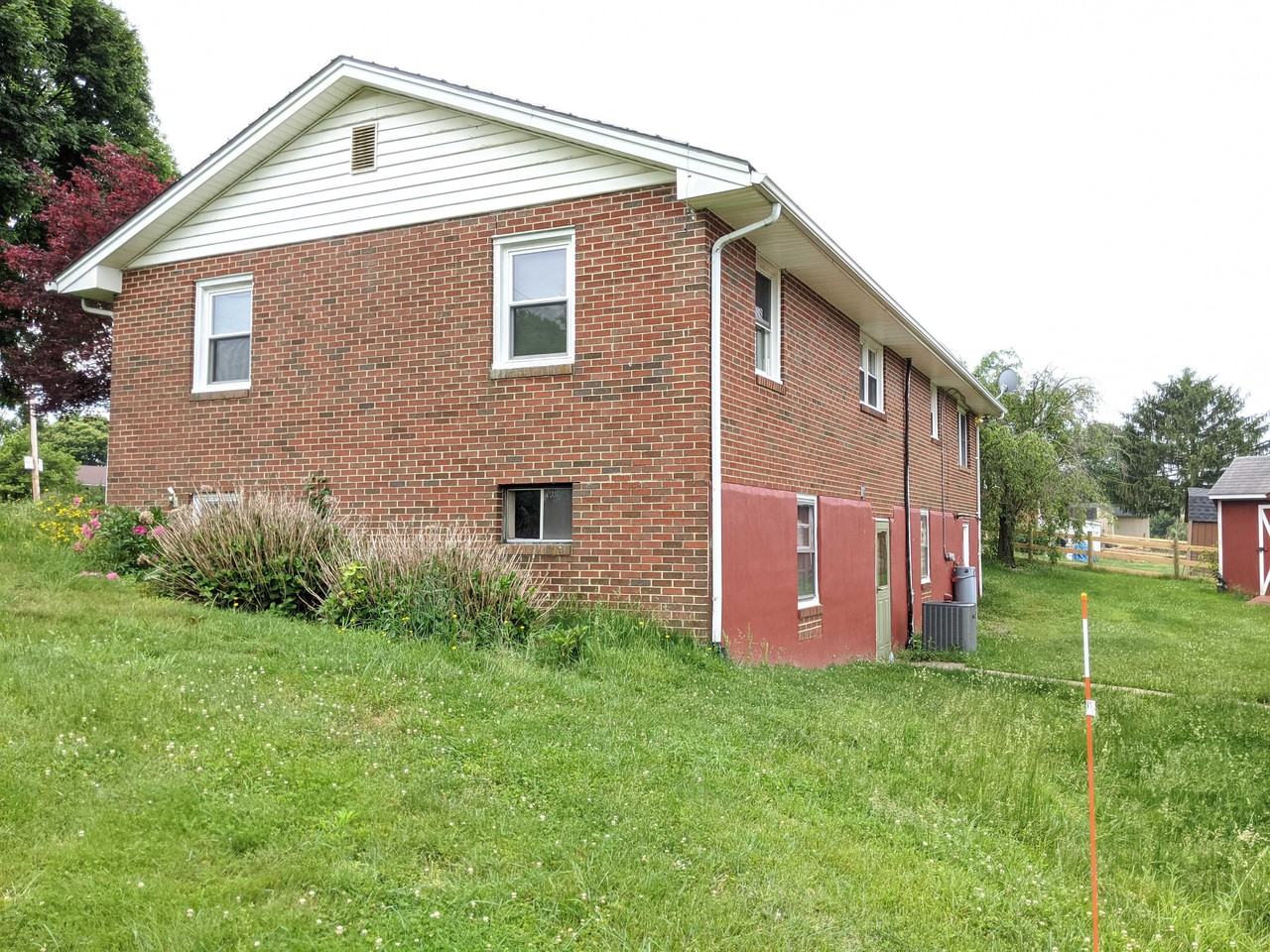 4502 Green Valley Rd - Photo 3 of 21