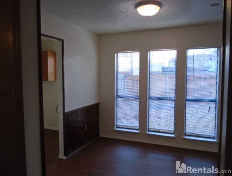 5329 Baker Ct - Photo 2 of 20