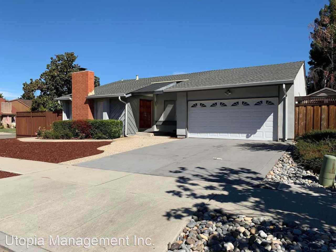 1321 Addiewell Pl - Photo 2 of 10