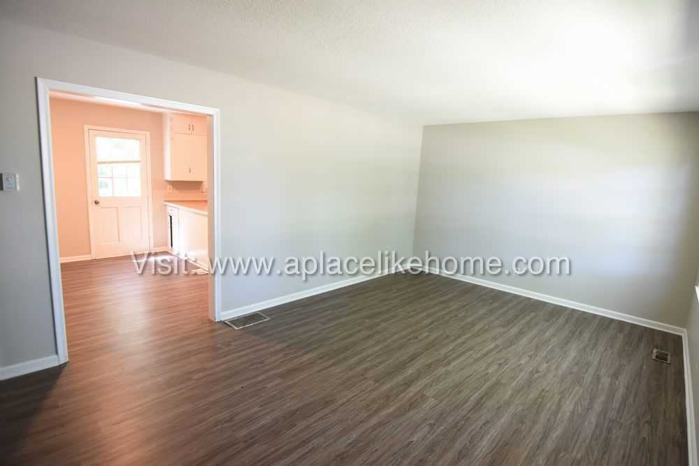 8148 Lowell Ave - Photo 3 of 13