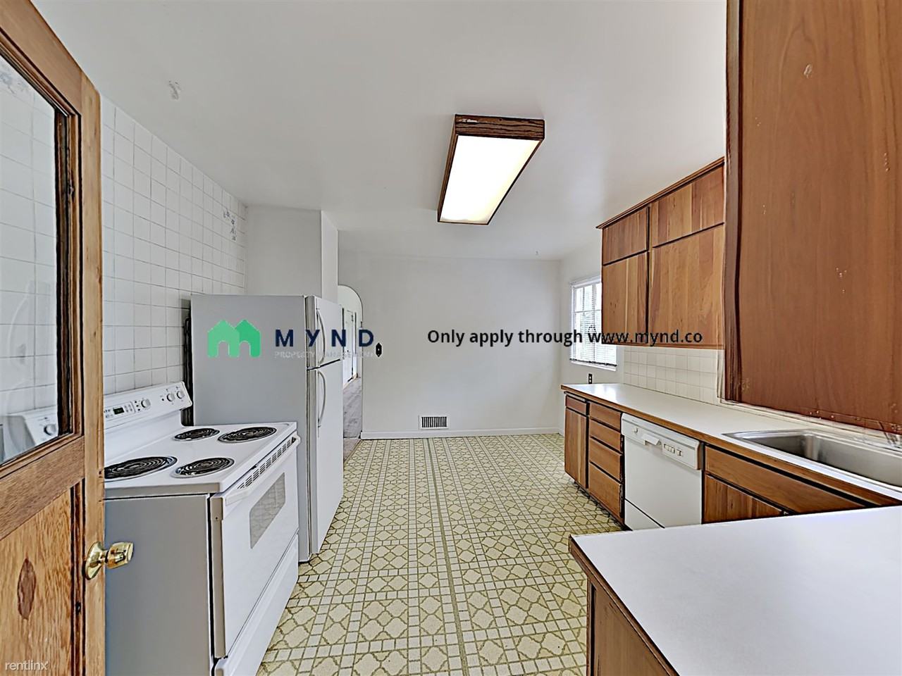 390 Briskey Ln - Photo 2 of 15