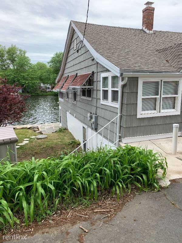 12 Lakeside Ln - Photo 2 of 23