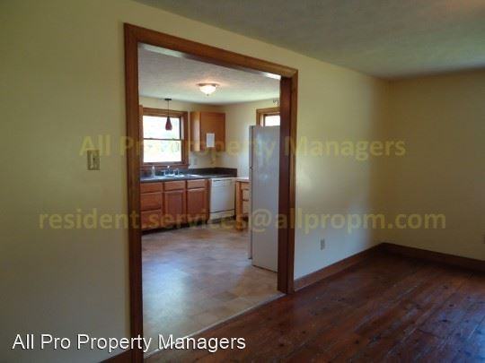 5235 Martin Rd - Photo 3 of 19