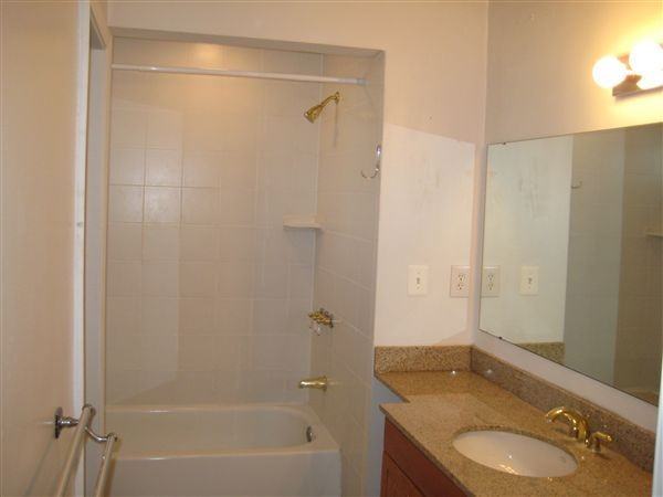 527 Wilkinson St - Photo 2 of 10