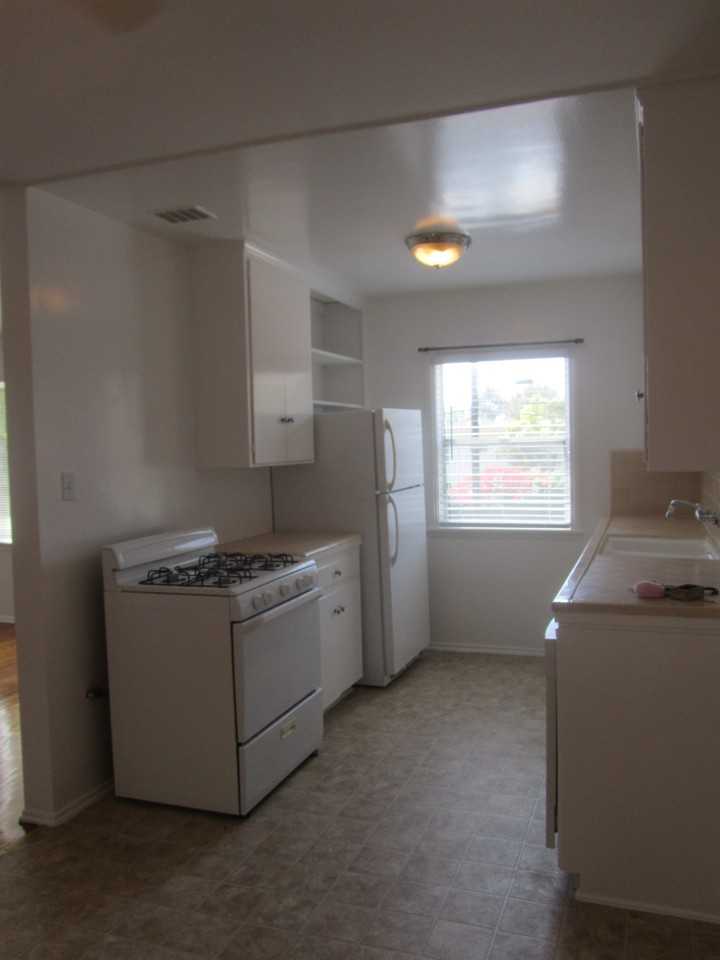 16179 Sunset Boulevard ## 1 - Photo 5 of 14