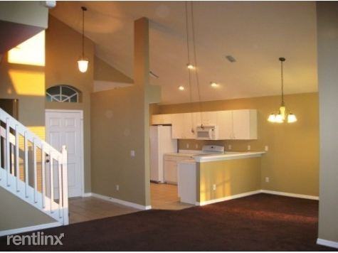 2851 Butterfly Landing Dr - Photo 2 of 10