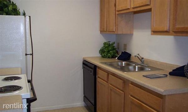 Seven Oaks Apartments 4010 N Brandywine Dr, Peoria, IL 61614 Zumper