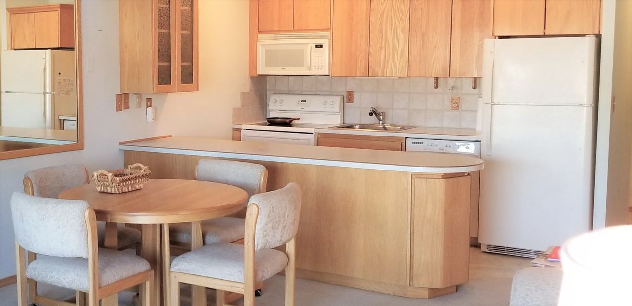 Embarcadero Resort - Photo 3 of 7