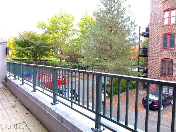 401 Massachusetts Ave - Photo 3 of 12