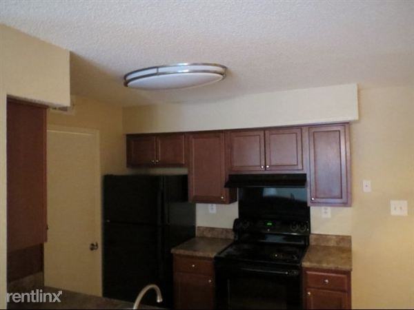 Beautiful ,Upscale , Great Dunwoody Location with Covered Parking, Near