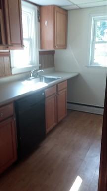 432 W 1st St - Photo 3 of 9