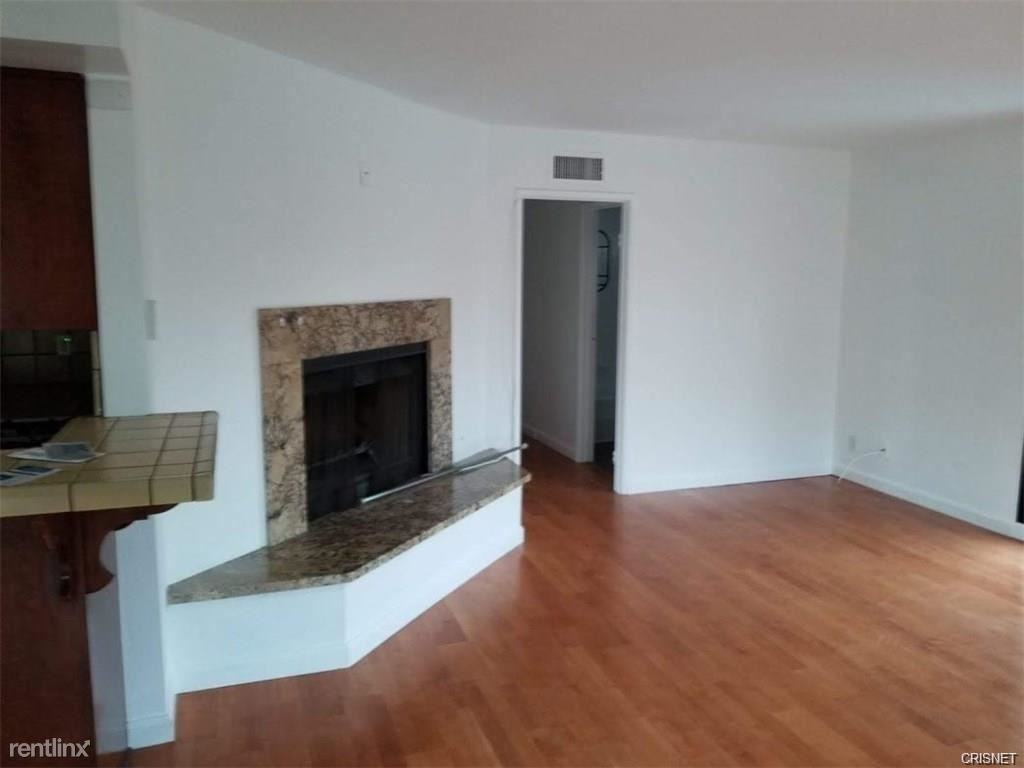 4757 Orion Ave - Photo 2 of 7