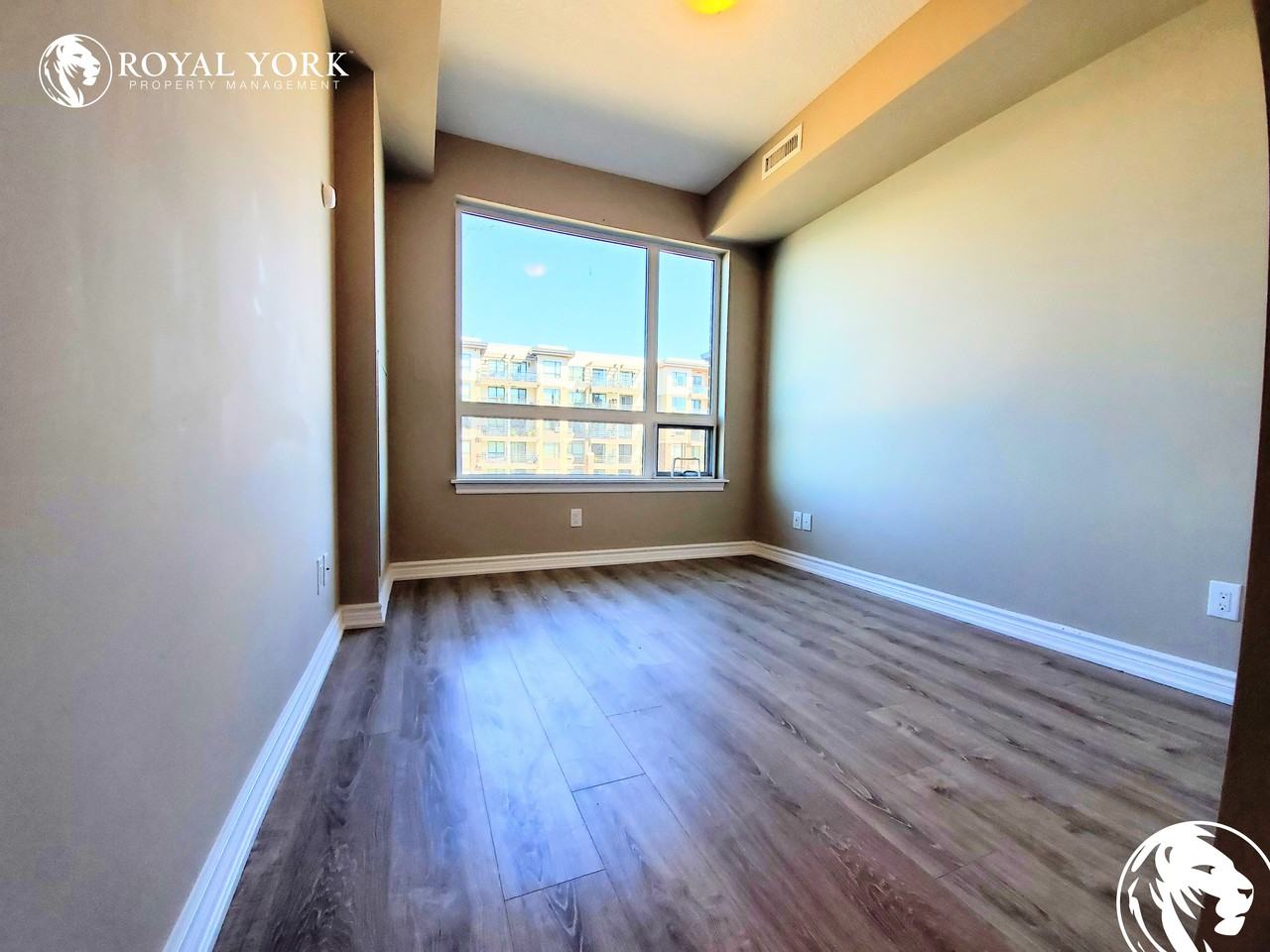 40 322-40 Esplanade Lane - Photo 3 of 17