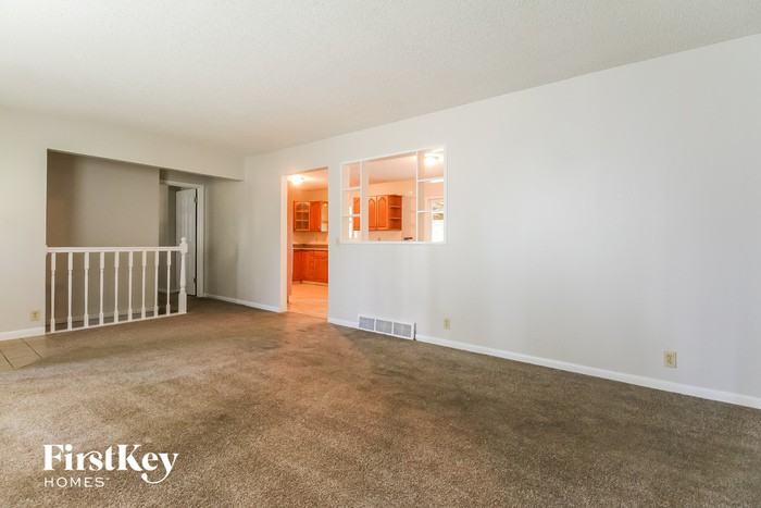 108 Ne 102nd Ter - Photo 3 of 15