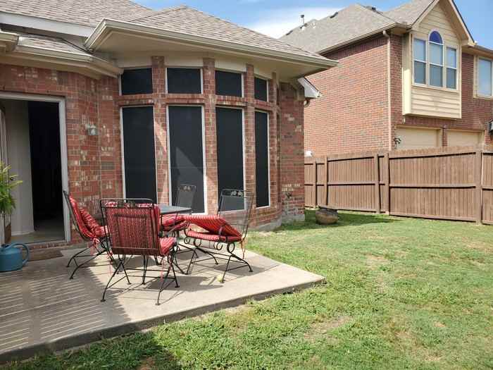 2473 Thorntree Dr - Photo 3 of 20