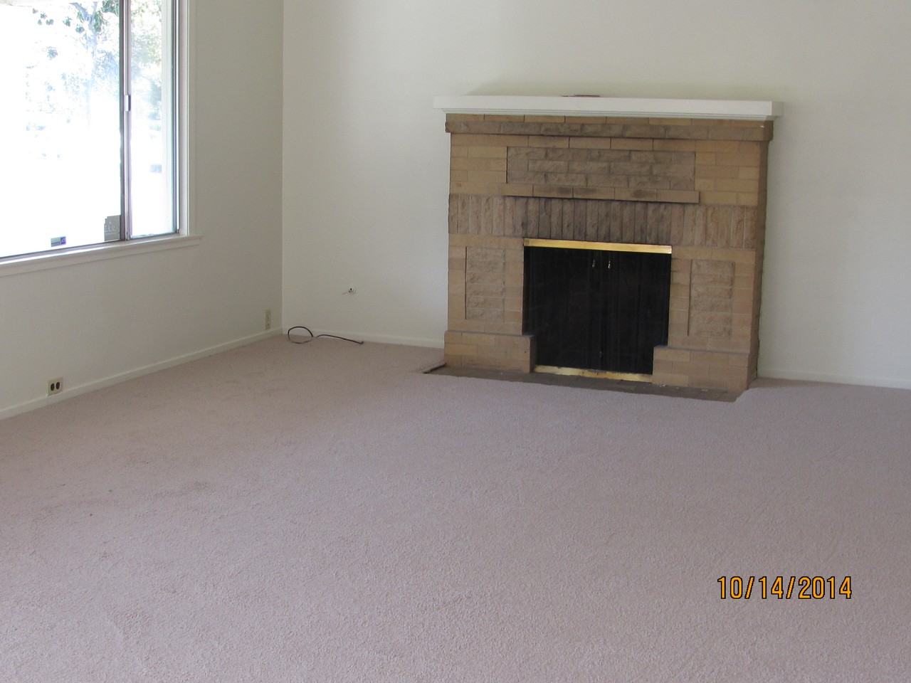 1001 Yale St - Photo 2 of 9