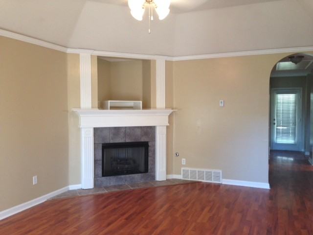 10084 Cross Ridge Rd - Photo 2 of 10
