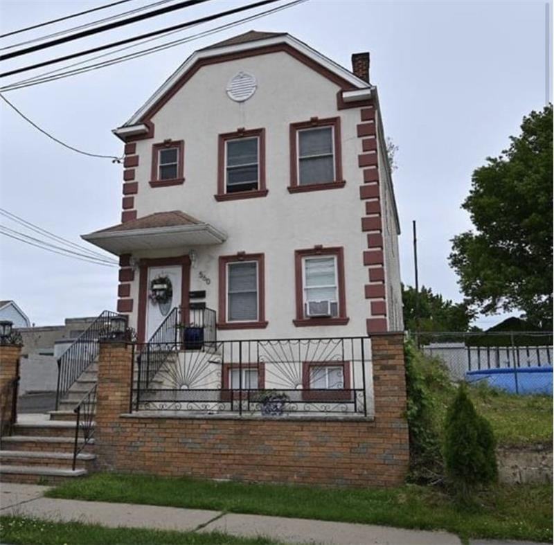 560 Forest St, Kearny, NJ 07032 2 Bedroom Apartment for Rent PadMapper