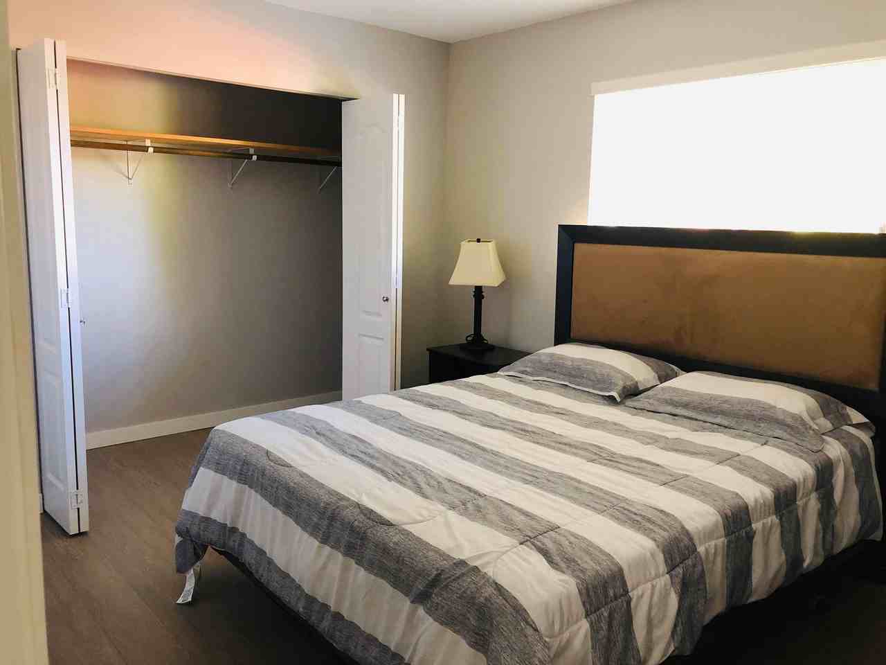 27029 27B Avenue Top - Photo 3 of 20