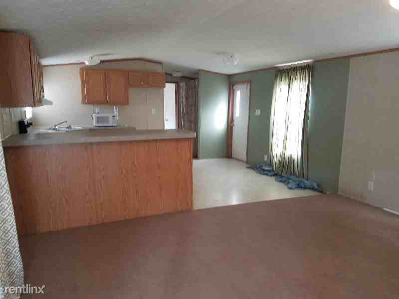 216 General Moultrie Dr - Photo 3 of 11