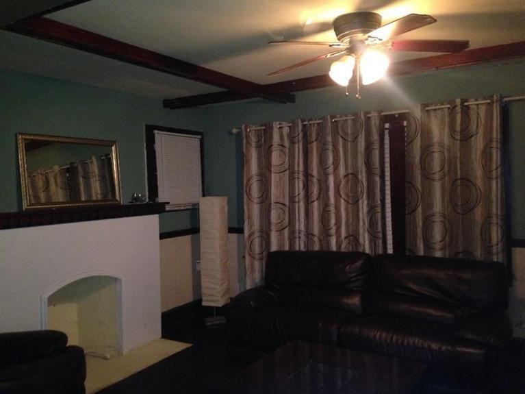 2125 Weron Ln - Photo 2 of 10
