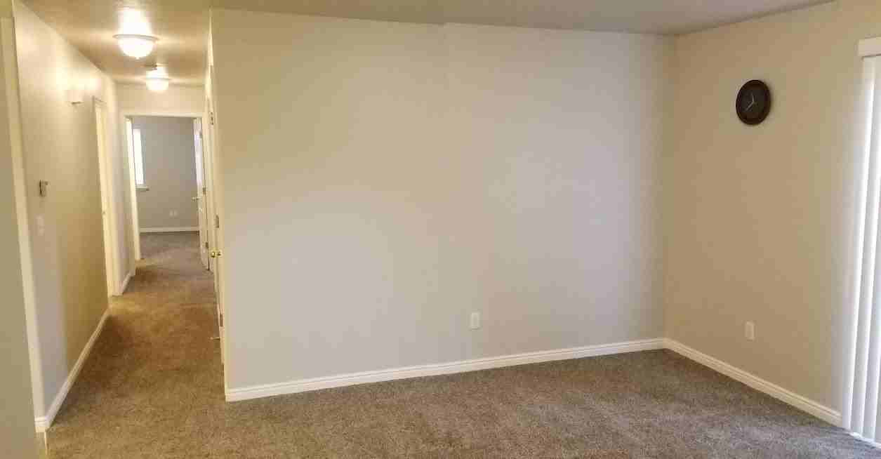 8043 N Ridge Loop Rd J4 - Photo 2 of 13