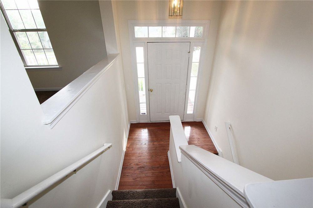 1405 Aberdeen Ct - Photo 2 of 16