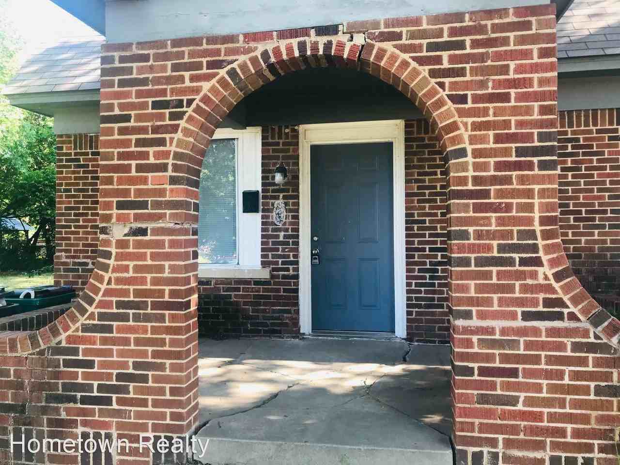 1607 Nw 29th St - Photo 2 of 12