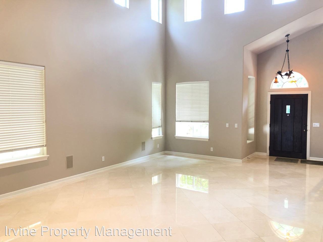 5 Portica - Photo 2 of 23