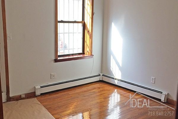 300 St James Pl 1 - Photo 3 of 6