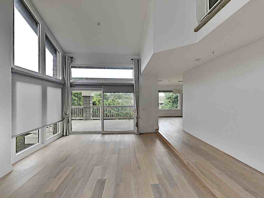 68 Sea Island Dr - Photo 2 of 24