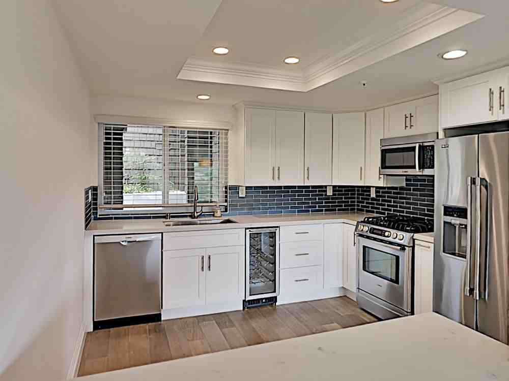 68 Sea Island Dr - Photo 3 of 24