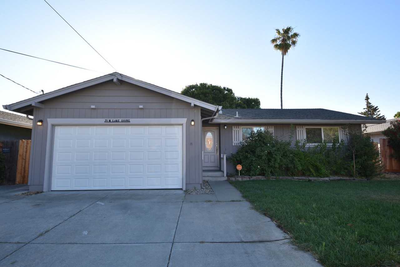 71 W Lake Dr, Antioch, CA 94509 3 Bedroom House for Rent for 2,625
