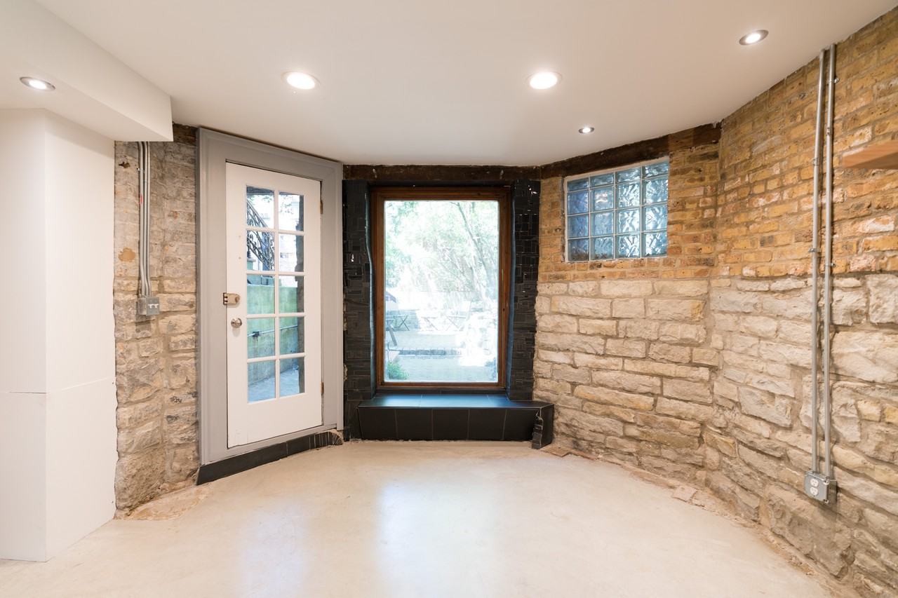 655 West Wrightwood Avenue #G - Photo 4 of 17